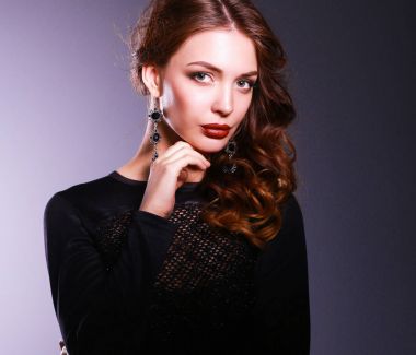 güzel bir kadınla akşam makyaj