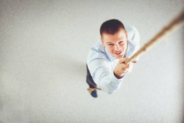 İş adamları takım noktası parmak, ofiste grup. İş adamları