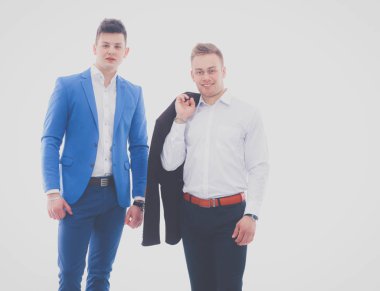 duran, beyaz zemin üzerine izole iki gencin