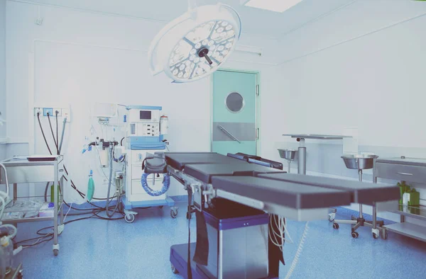 Interieur van de operatiekamer in moderne kliniek — Stockfoto