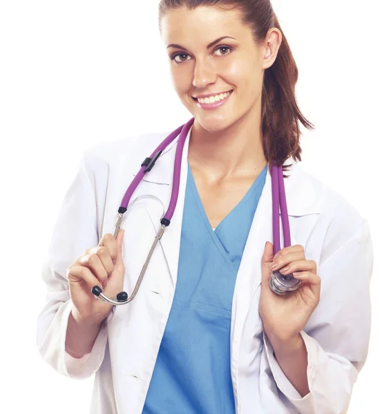 Médico femenino usando estetoscopio aislado sobre fondo gris . —  Fotos de Stock