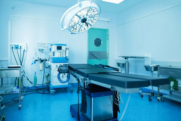 Interior of operating room in modern clinic — Stock Photo, Image