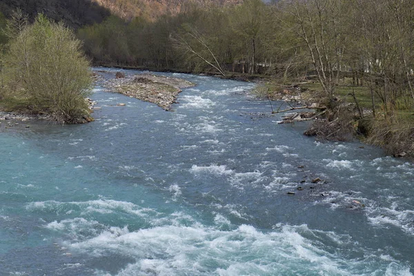 Rio Montanha Cáucaso — Fotografia de Stock