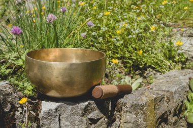 Tibet kâsesi yedi metalden yapılmıştır. 