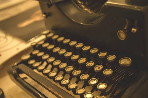 Вид Крупным Планом Старой Пишущей Машинке Ключевые Слова — стоковое фото
