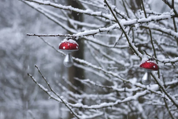 Kerstboom Decoratie Buiten Winter Achtergrond — Stockfoto