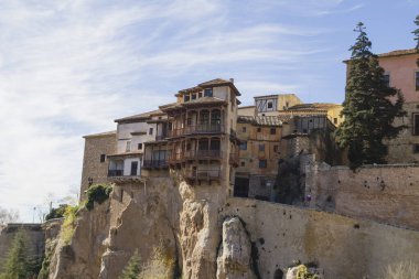 Casas Colgadas, Cuenc 'te uçurumun kenarında asılı ortaçağ evleri.