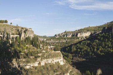 Jucar nehri vadisindeki manzara, Cuenca, İspanya 