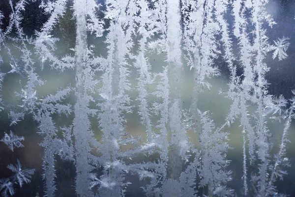 冬日清晨霜冻的窗户 抽象的背景 — 图库照片