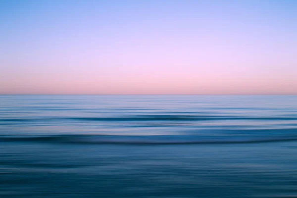 被大海淹没 宁静的场景 复制的空间 — 图库照片