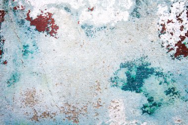 Eski duvardaki sıkıntılı renkler 