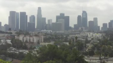 Echo Park Los Angeles şehir merkezine doğru Palm Trees ve Highway, Bulutlu 