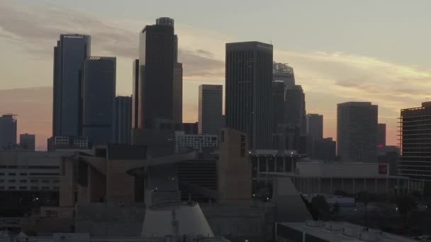 ( 영어 ) AERIAL: Breathtaking wide shot to Downtown Los Angeles, California Skyline at Sunset, — 비디오