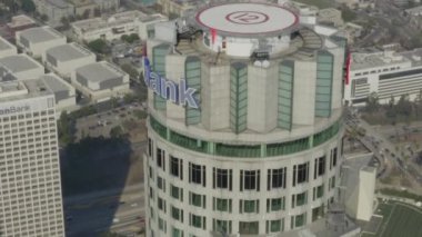ABD Bank Tower, Los Angeles, Kaliforniya 'da gökdelen, Gün Işığı' na yakın. 