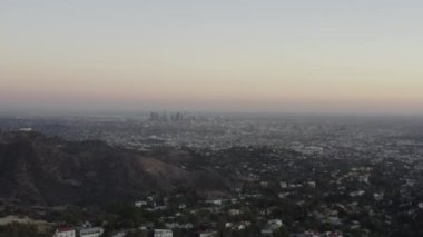 Hollywood Hills, Sunset, Los Angeles, Kaliforniya 'da Los Angeles' a bakın. 