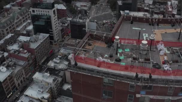 AERIAL: New York City Construction site building — Stock video