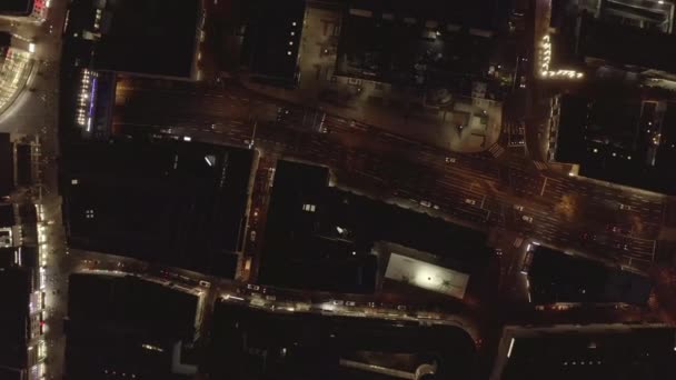 AERIAL: Slow Overhead Shot of City at Night with Lights and Traffic, Κολωνία, Γερμανία — Αρχείο Βίντεο