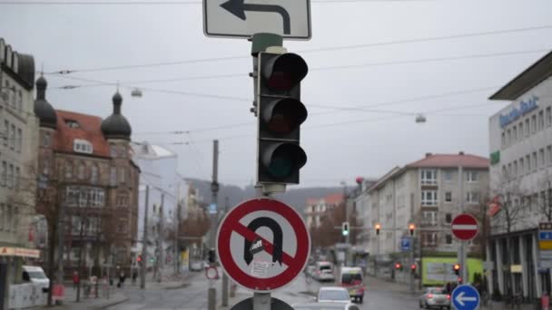 SLOW MOTION: Traffic Light Flashing, Signal Orange light in Germany — стоковое видео