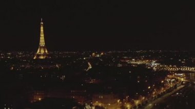 Eyfel Kulesi 'nden İHA' ya ters uçuş, Paris 'te Eyfel Turu, Fransa' da Şehir Işıklarıyla Gece 