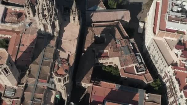 AERIAL: Flight over Barcelona Church — Stock Video