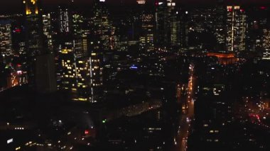 Frankfurt am Main 'in görüntüsü, Almanya Şehir Işıklarıyla Gece Skyline