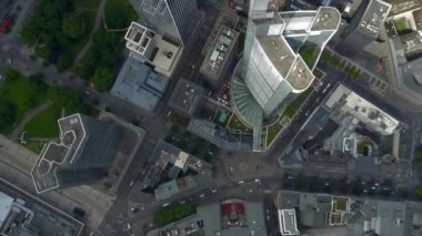 Frankfurt am Main 'in nefes kesici Birdsview Manzarası, Almanya' nın Yaz Güneşi Altında Skyline