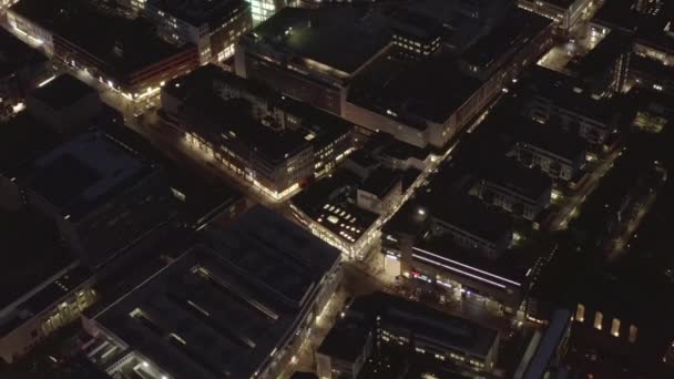 AERIAL: Slow Shot of City 's nachts, Keulen, Duitsland — Stockvideo