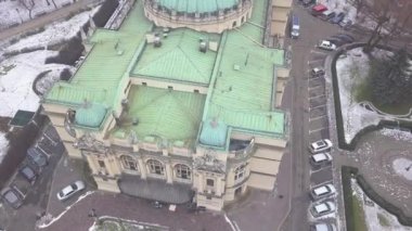 Krakow 'da Krakowska Operası' na yakın, kışın Polonya, kar