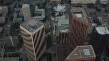 Los Angeles şehir merkezindeki gökdelenler üzerinde, Kaliforniya, Sunset