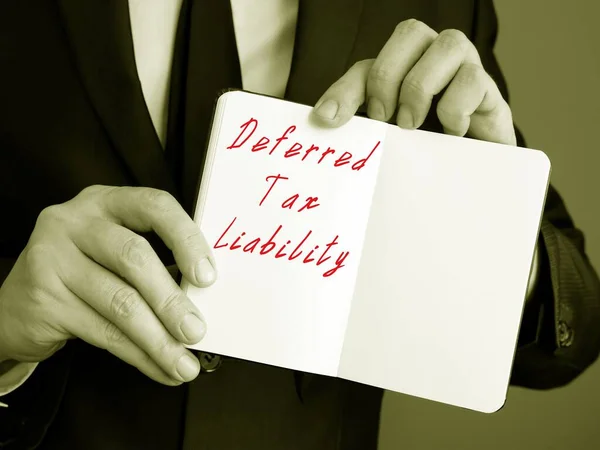 Concetto Business Deferred Tax Liability Con Frase Alla Pagina — Foto Stock