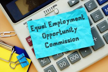 İş konsepti: Eşit İstihdam Fırsatı Komisyonu (EEOC).