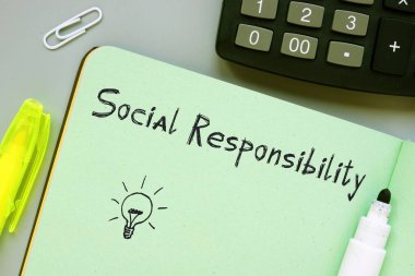 Yazılı ifade ile Sosyal Sorumluluk Hakkında Kavramsal Fotoğraf.