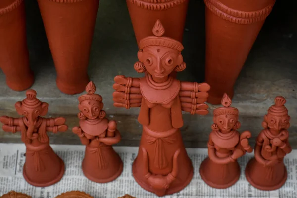 라코타 Terracotta 공예는 처음으로 장인이 시도의 상징이며 미술가들은 Panchmura Rajagram — 스톡 사진
