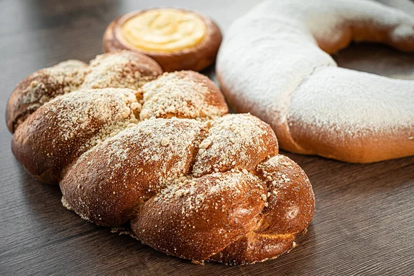 Brad Frais Sur Table Bois Boulangerie Tranchée Pain — Photo