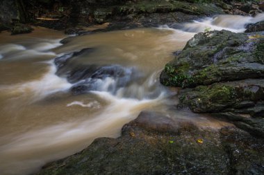 Huai-şelale ünlü Krabi sahil Town, Tayland için.