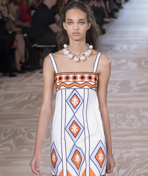 Tory Burch - Kolekcja wiosenna 2017 — Zdjęcie stockowe