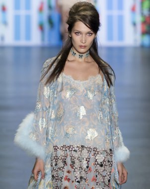 Anna Sui - bahar 2017 koleksiyonu