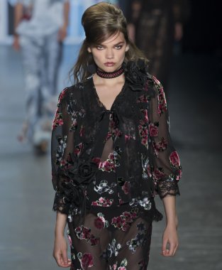 Anna Sui - bahar 2017 koleksiyonu