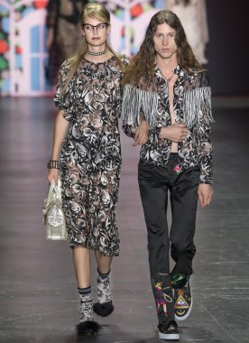 Anna Sui - bahar 2017 koleksiyonu