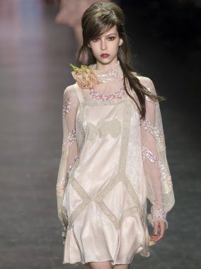 Anna Sui - bahar 2017 koleksiyonu