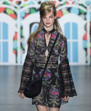 Anna Sui - bahar 2017 koleksiyonu