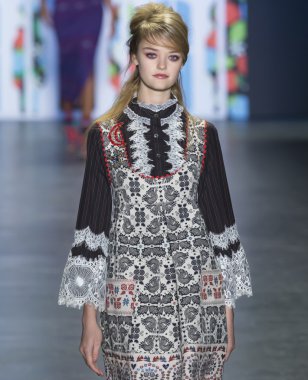 Anna Sui - bahar 2017 koleksiyonu