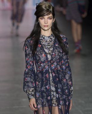 Anna Sui - bahar 2017 koleksiyonu