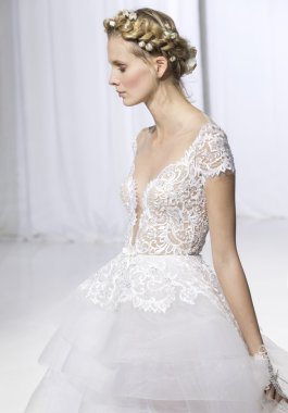 Reem Acra - Güz 2017 koleksiyonu - New York moda hafta gelin