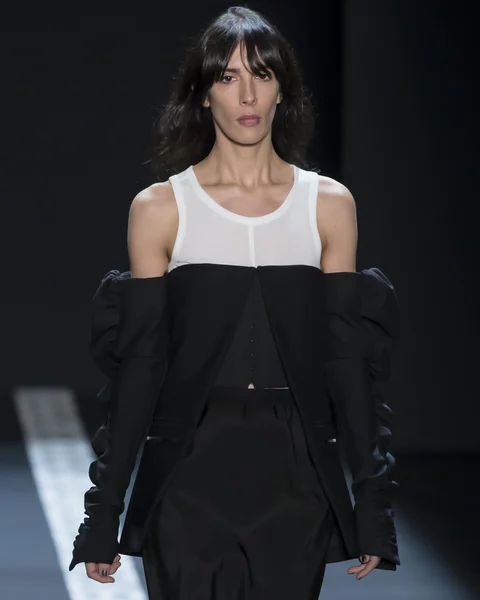 Vera Wang - Coleção Primavera 2017 — Fotografia de Stock