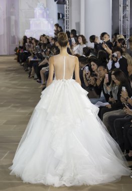 Ines Di Santo - Güz 2017 koleksiyonu - New York moda hafta Bri