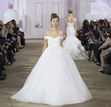 Ines Di Santo - Güz 2017 koleksiyonu - New York moda hafta Bri