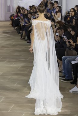 Ines Di Santo - Güz 2017 koleksiyonu - New York moda hafta Bri