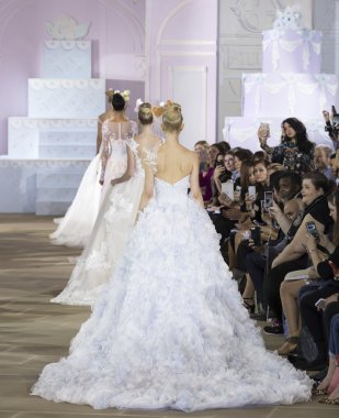 Ines Di Santo - Güz 2017 koleksiyonu - New York moda hafta Bri