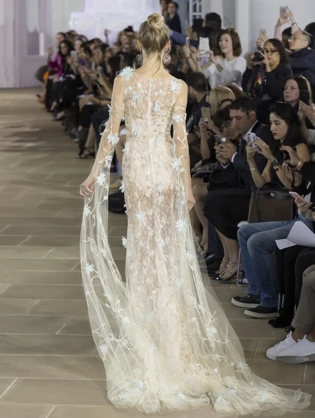 Ines Di Santo - Güz 2017 koleksiyonu - New York moda hafta Bri